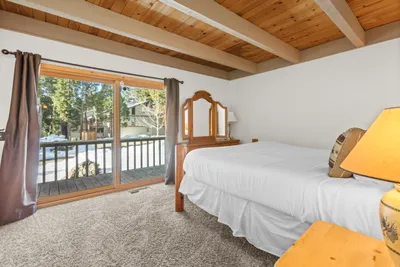 Master Bedroom (First Floor) 1